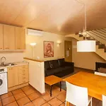 Gardens Of N10 Apartment *