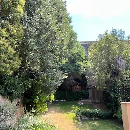 Gardens Of N10 Apartmán Girona