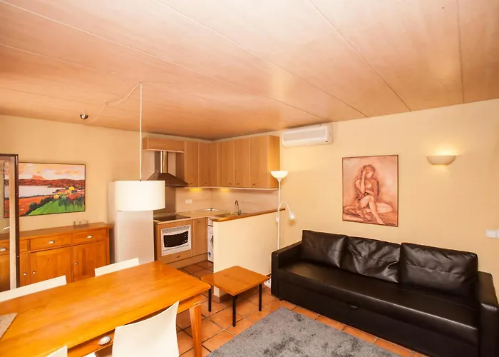 Gardens Of N10 Χιρόνα