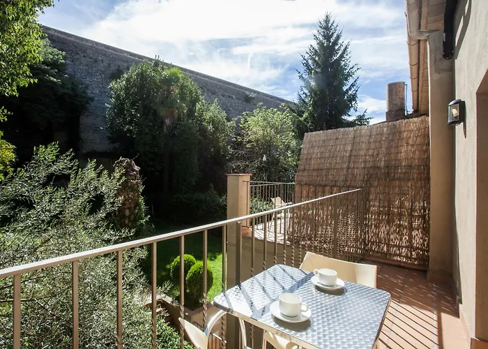 Διαμέρισμα Gardens Of N10 *